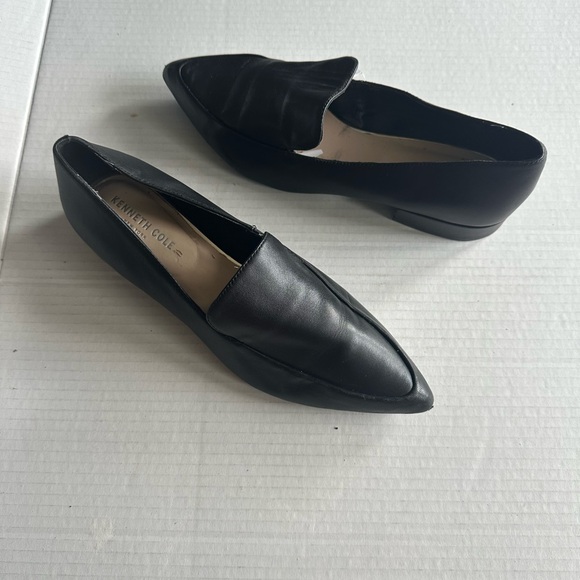 Kenneth Cole New York Camelia Loafers Sz 9 Black Women Flats Minimalist Office - Picture 1 of 11